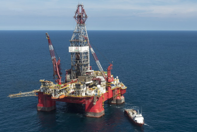 Một cơ sở khai thác dầu trên vịnh Mexico. (Ảnh: AFP/TTXVN) Tổng thống Trump chỉ trích OPEC 'làm giá' thị trường dầu mỏ thế giới ảnh 1