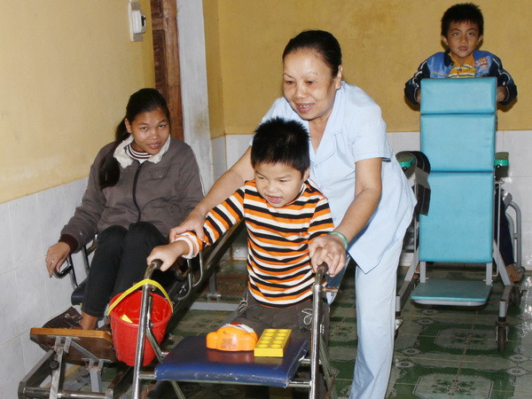 Chương trình giao lưu "Chung tay chia sẻ nỗi đau da cam" ảnh 1