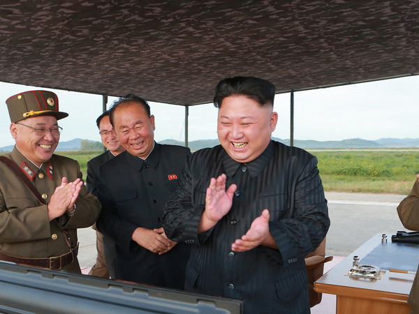 Triều Tiên cam kết phát triển song song vũ khí hạt nhân và kinh tế ảnh 1