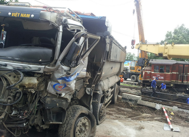 [Photo] Tai nạn đường sắt tại Thái Nguyên, đường ray biến dạng ảnh 3