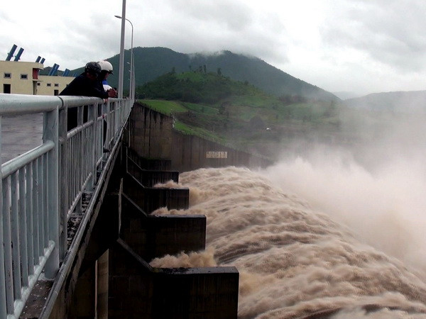Công điện về đảm bảo an toàn hồ chứa thủy lợi trước áp thấp nhiệt đới ảnh 1