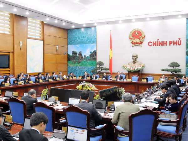 Chính phủ đặt quyết tâm cao đạt mức tăng trưởng GDP 6,2% ảnh 1