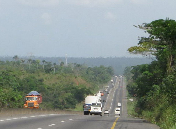Nigeria: 19 hành khách trên xe buýt bị bắt cóc tại bang Rivers ảnh 1