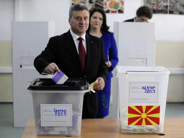 Liên minh cầm quyền Macedonia giành chiến thắng kép ảnh 1