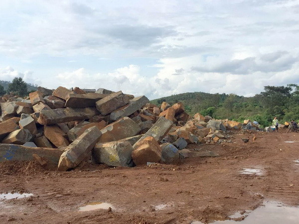 Mỏ đá trái phép cách trụ sở UBND hơn 1km, lãnh đạo không hay biết ảnh 4