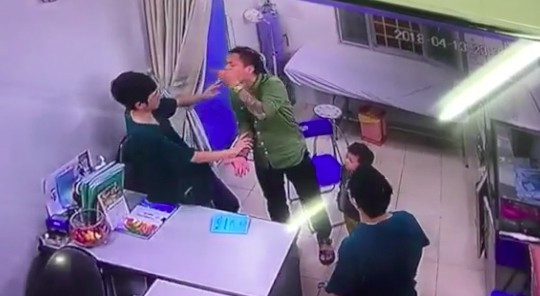 Hành hung bác sỹ tại Bệnh viện Xanh Pôn. Phó Thủ tướng Vũ Đức Đam chỉ đạo xử lý các vụ việc y tế "nóng" ảnh 3