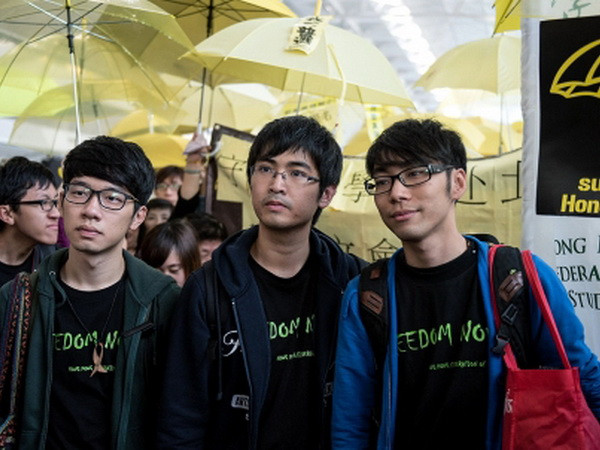 Đại diện sinh viên Hong Kong đi Bắc Kinh bị từ chối lên máy bay ảnh 1