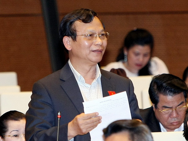 Cần tăng thuế tiêu thụ đặc biệt đối với thuốc lá và rượu bia ảnh 1