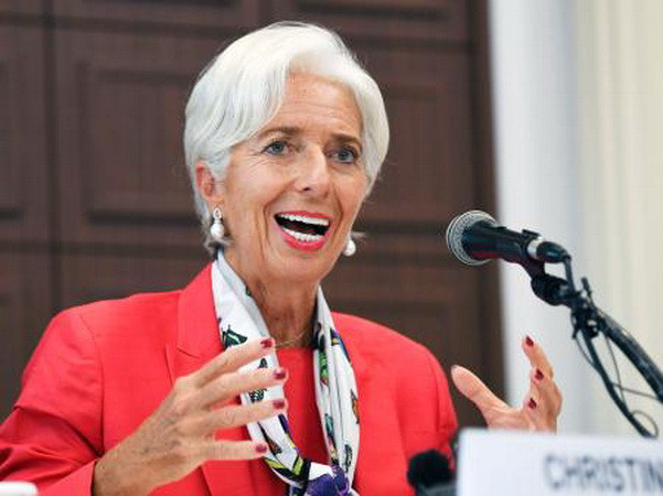 IMF nâng dự báo tăng trưởng kinh tế toàn cầu lên 3.6% năm nay ảnh 1