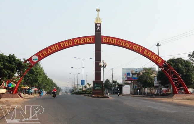 Lên thăm phố núi Pleiku quanh năm sương mù bao phủ ảnh 1