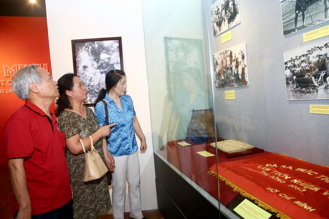 Khai mạc trưng bày về “Hồ Chí Minh-Chân dung một con người” ảnh 3