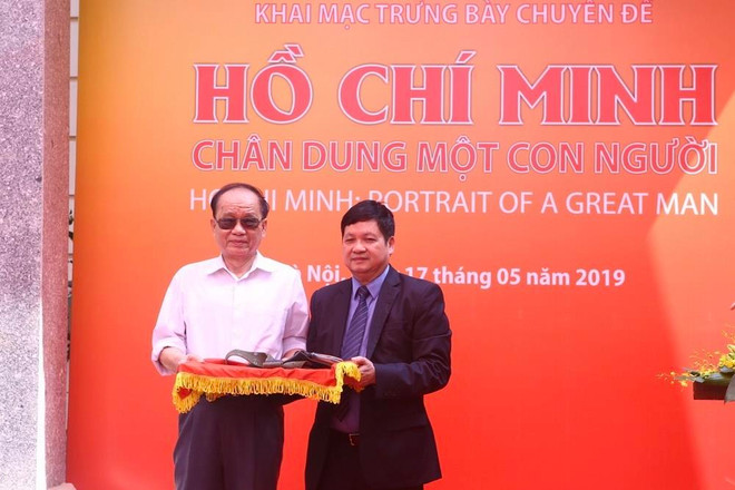 Khai mạc trưng bày về “Hồ Chí Minh-Chân dung một con người” ảnh 5