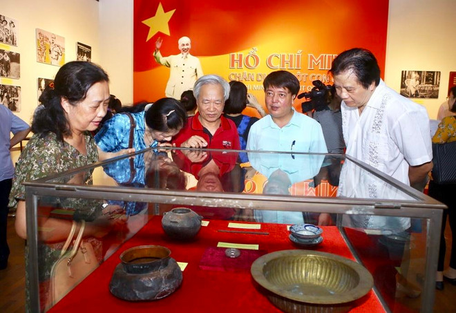 Khai mạc trưng bày về “Hồ Chí Minh-Chân dung một con người” ảnh 4