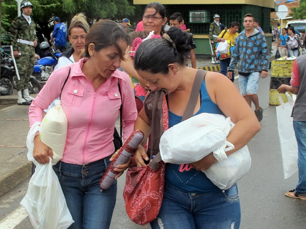 Venezuela thành lập các trung tâm phân phối thuốc chữa bệnh ảnh 1