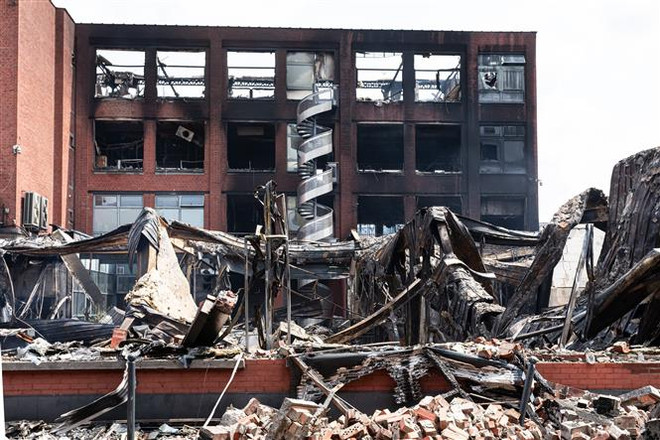 Pháp: Hóa đơn bồi thường thiệt hại do bạo loạn lên tới 715 triệu USD ảnh 1