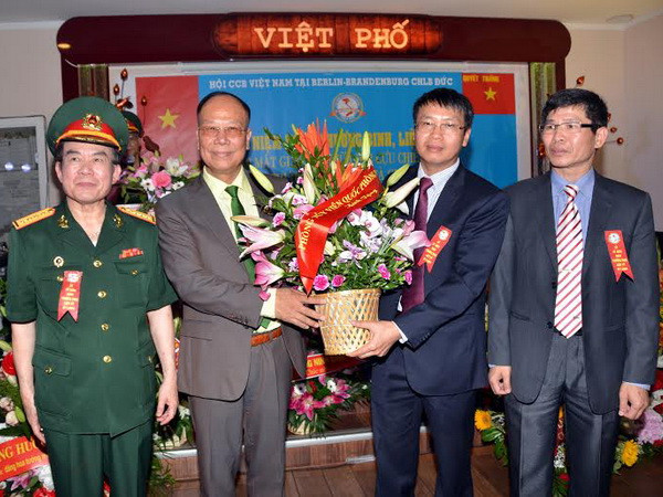 Cộng đồng người Việt ở Berlin tri ân các thương binh, liệt sỹ ảnh 1