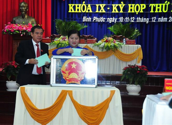 Bình Phước công bố kết quả lấy phiếu tín nhiệm với 28 chức danh ảnh 1