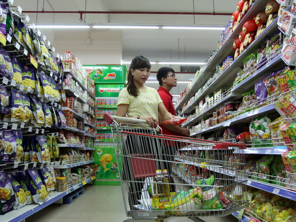 Xăng giảm liên tiếp, người dân "ngóng đợi" giá tiêu dùng ảnh 1