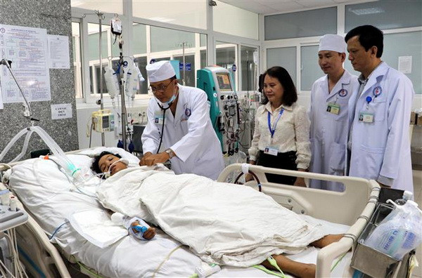 Cứu sống bệnh nhân thuyên tắc ối nhờ kỹ thuật ECMO ảnh 1