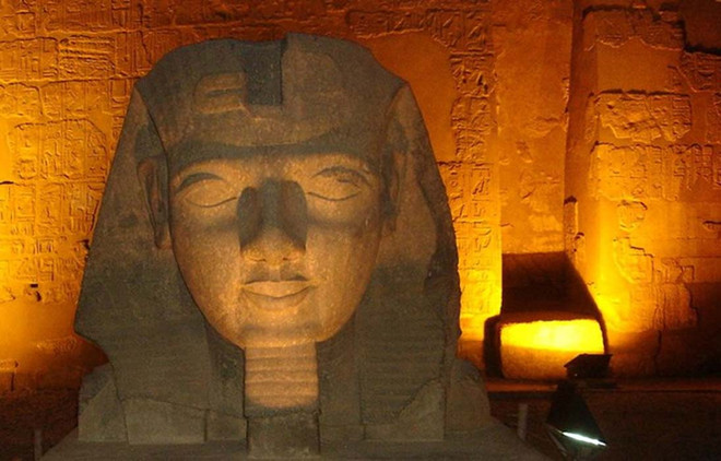 Ai Cập: Phát hiện tượng gỗ hình đầu người có niên đại 4.000 năm ảnh 1