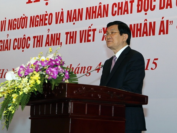 Gần 720 tỷ đồng tặng quà Tết người nghèo và nạn nhân da cam ảnh 1