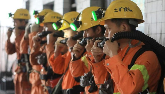 Xe buýt chở công nhân lao xuống một hầm mỏ, 50 người thương vong ảnh 1