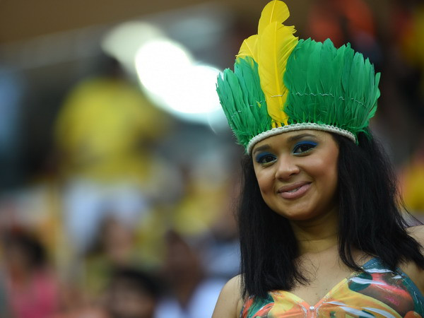 Đón mùa World Cup 2014: Khuyến mại nhưng vẫn vắng khách ảnh 1