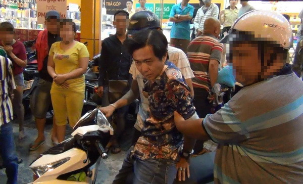 Triệt phá đường dây mua bán ma túy lớn, thu giữ 9,4kg ma túy đá ảnh 3