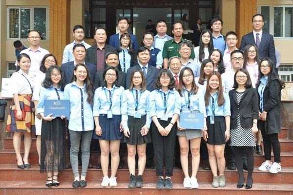 Ấn tượng lễ trao giải thưởng Nghiên cứu Biển Đông năm 2017 ảnh 2