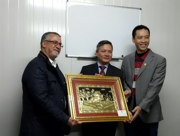 Đại sứ Việt Nam ở Lào, Algeria chúc Tết bà con và cán bộ dầu khí ảnh 2