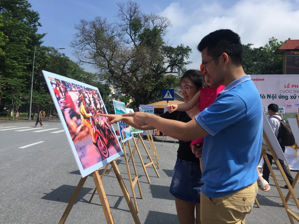 Phát động cuộc thi ảnh Người Hà Nội ứng xử văn minh, thanh lịch ảnh 2