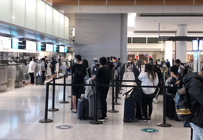 Dịch COVID-19: Đưa 340 công dân Việt Nam từ Israel về nước ảnh 1