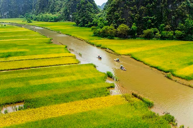 Bí kíp đi du lịch ở Ninh Bình giữa “mùa vàng” Tam Cốc ảnh 6