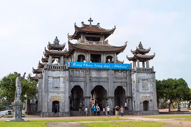 Bí kíp đi du lịch ở Ninh Bình giữa “mùa vàng” Tam Cốc ảnh 8