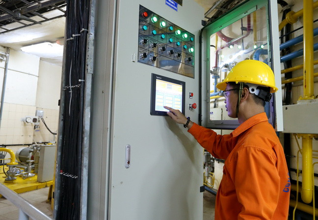 Tiêu thụ điện tăng khoảng 15% so với Tết Nguyên đán Đinh Dậu ảnh 1