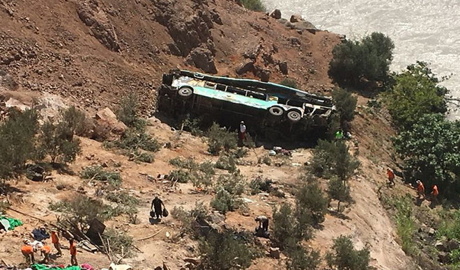 Tai nạn xe buýt tại Peru: Số nạn nhân thiệt mạng tăng lên gấp đôi ảnh 1