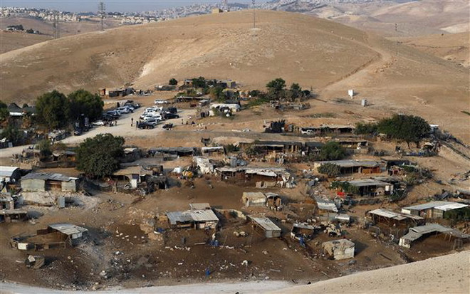 Israel hoãn kế hoạch phá hủy làng của người Bedouin ở Bờ Tây ảnh 1