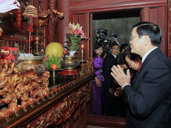 Hà Nội: Lễ hội kỷ niệm 1975 năm khởi nghĩa Hai Bà Trưng ảnh 1