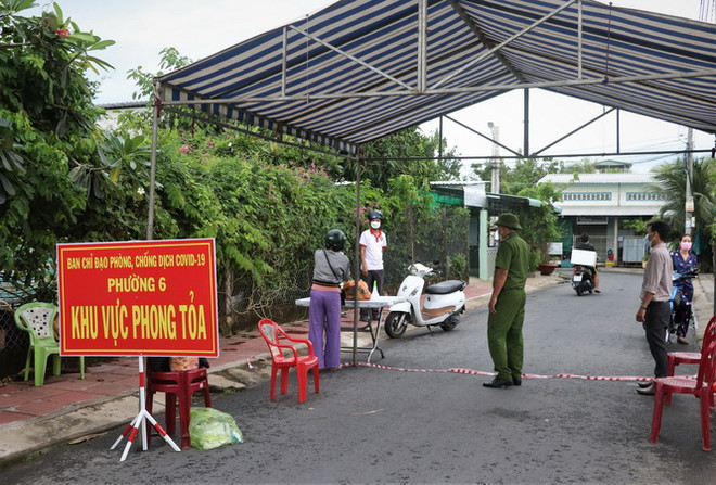 Cà Mau thành lập Sở chỉ huy và các tiểu ban chống dịch COVID-19 ảnh 1