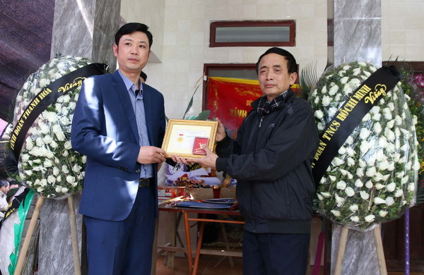 Thủ tướng truy tặng bằng khen nam sinh viên dũng cảm cứu người ảnh 1