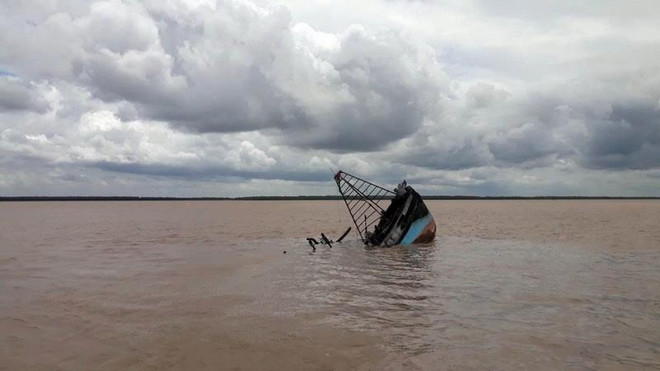 Nổ tàu cá ở Thanh Hóa khiến 8 người thương vong và mất tích ảnh 1