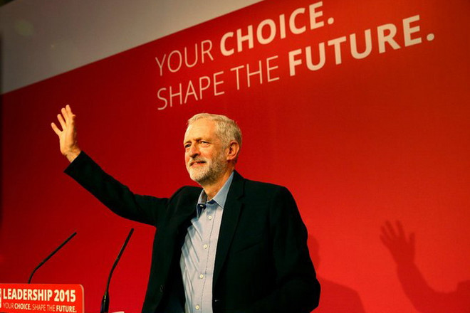 Ông Jeremy Corbyn vừa được bầu làm thủ lĩnh Công đảng Anh ảnh 1