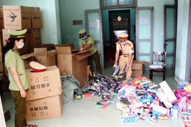 Phát hiện, xử lý nhiều vụ buôn lậu, gian lận thương mại ảnh 1