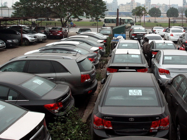 Tăng cường công tác quản lý đối với mặt hàng ôtô nhập khẩu ảnh 1