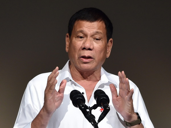 Tổng thống Philippines Rodrigo Duterte. (Ảnh: AFP/TTXVN) Tổng thống Philippines chỉ trích những đe dọa của Phương Tây ảnh 1