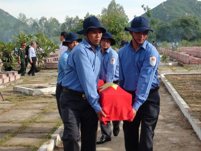 Lễ cầu siêu và đón nhận hài cốt liệt sỹ hy sinh tại Campuchia ảnh 1