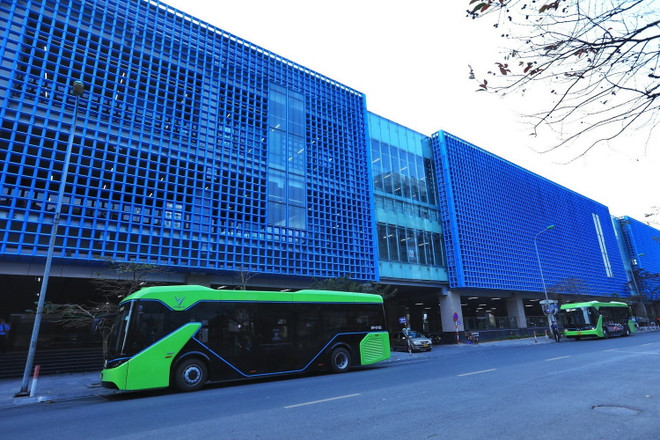 Hình ảnh các tuyến xe buýt điện ở Hà Nội vận hành ổn định ảnh 7