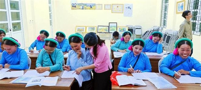 UNESCO luôn sát cánh cùng Việt Nam trong xây dựng xã hội học tập ảnh 2