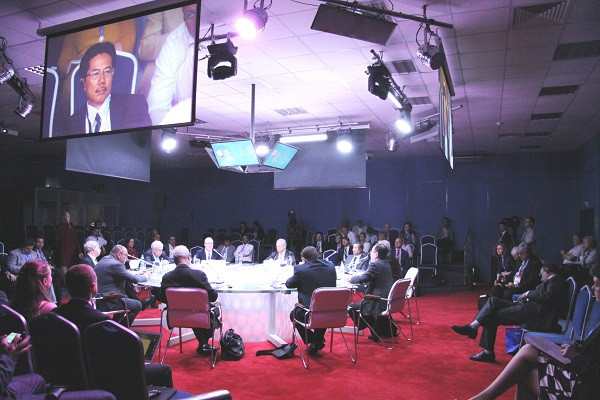 Lãnh đạo TTXVN dự Diễn đàn kinh tế quốc tế St. Petersburg ảnh 1