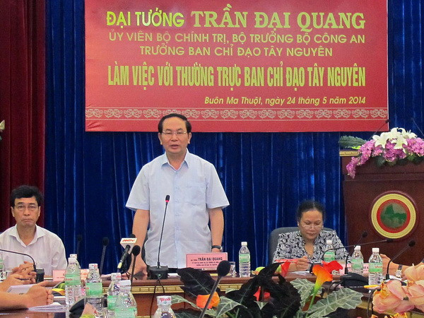 Đại tướng Trần Đại Quang, Trưởng Ban Chỉ đạo Tây Nguyên làm việc với Cơ quan Thường trực Ban Chỉ đạo Tây Nguyên. (Ảnh: Quang Huy/TTXVN) Tạo môi trường để thu hút đầu tư nước ngoài vào Tây Nguyên ảnh 1